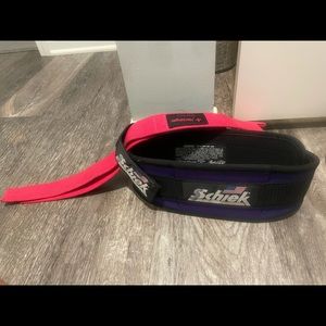 Weight lifting belt